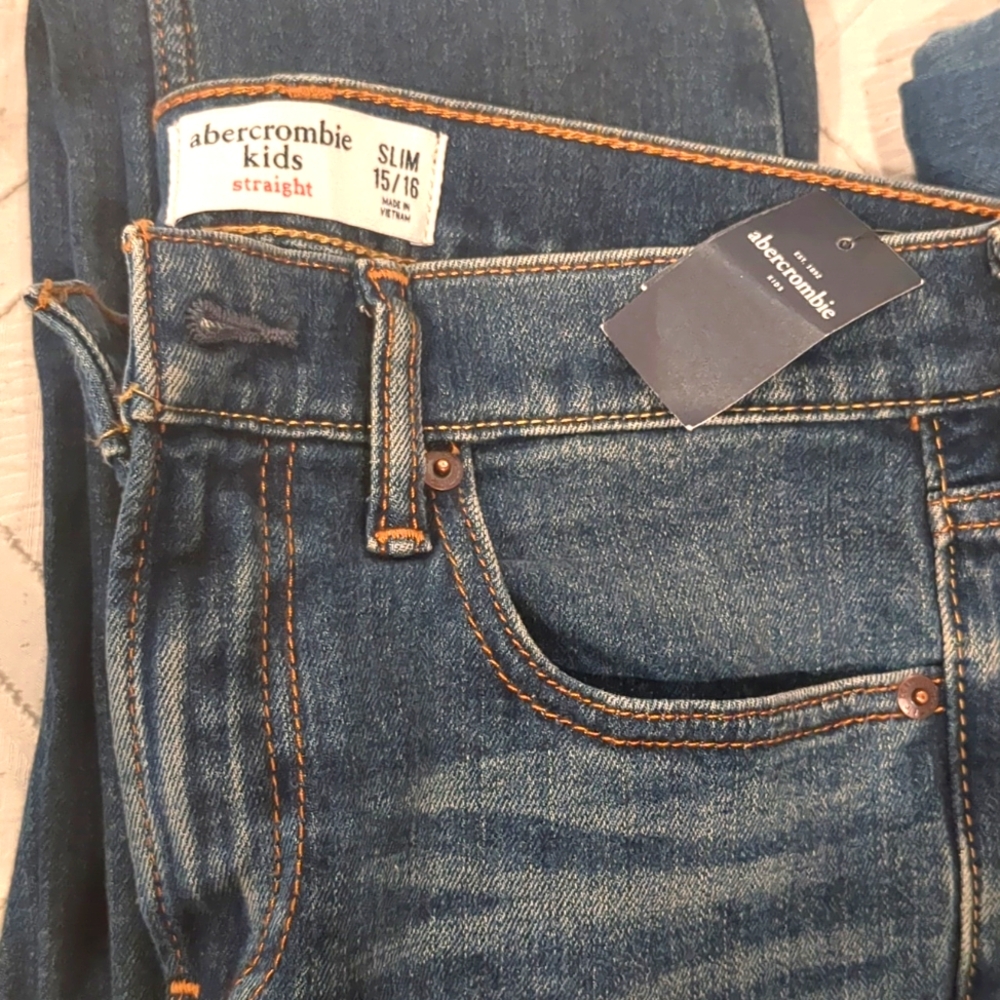 Nwt Abercrombie kids jeans 15/16 Slim